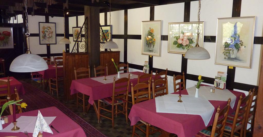 Akzent Hotel Zur Wasserburg - Hotel Garni Bed & Breakfast Harpstedt Exterior foto